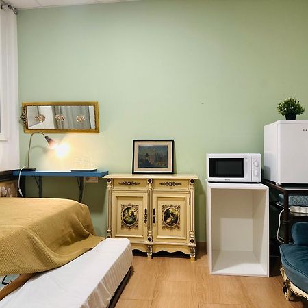 Apartamento Mirador 2 Del Mercado Central - Habitacion Con Bano Privado En El Centro De La Ciudad Vella Valencia Exterior foto